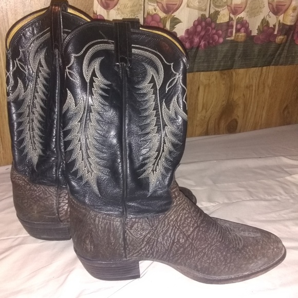 Boots - Picture 2 of 4